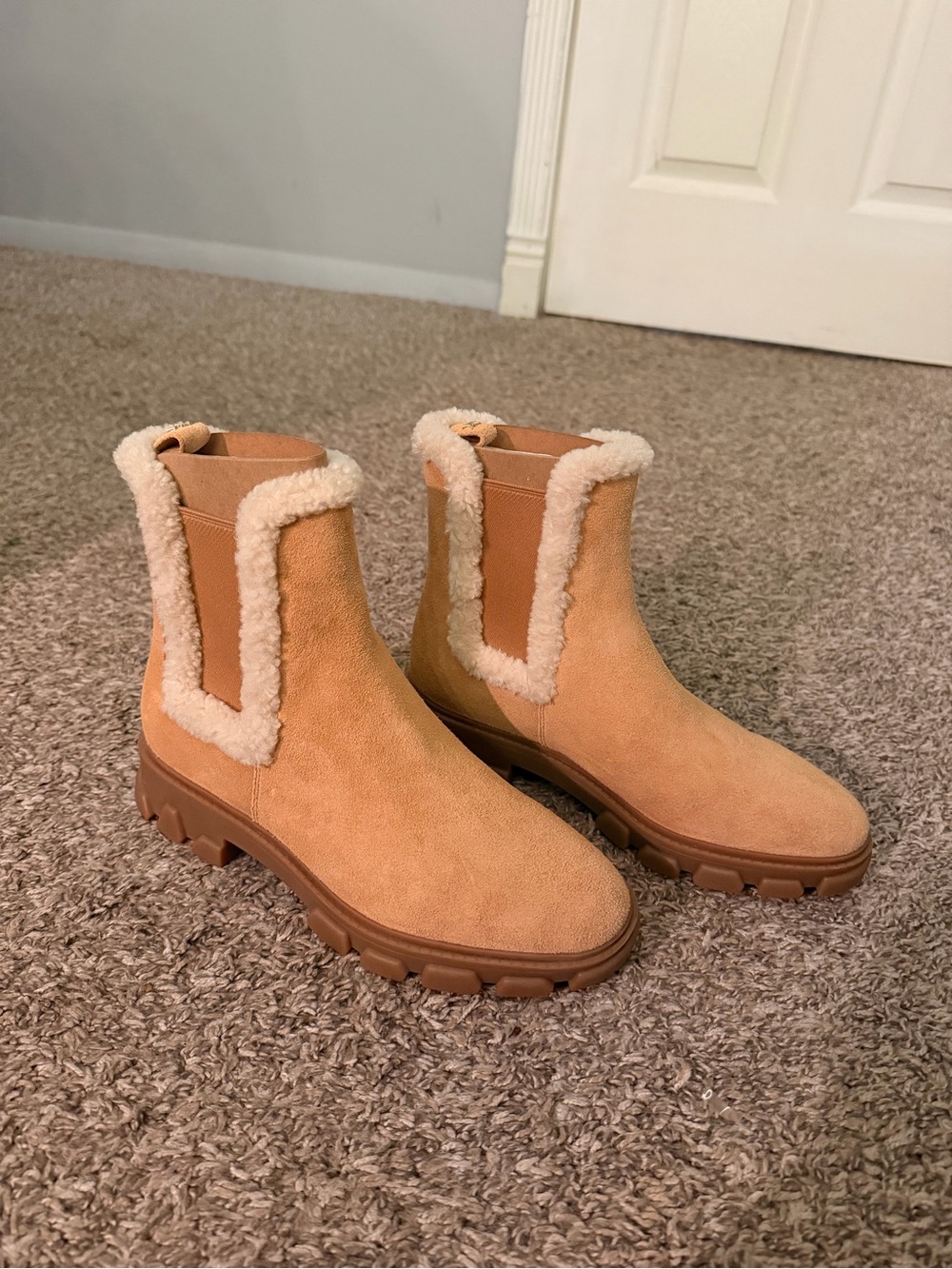 Suede Faux-Sherpa Chelsea Boots in Tan